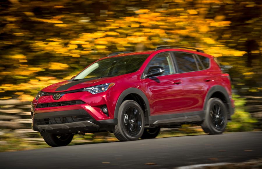  Toyota RAV4 Trail Edition 2017 года  (CA) (фото 13 из 27)